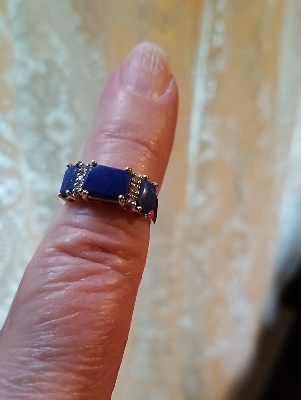 14K gold ring with Diamonds and Lapis stones